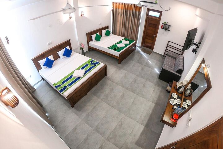 Room 21 of 49