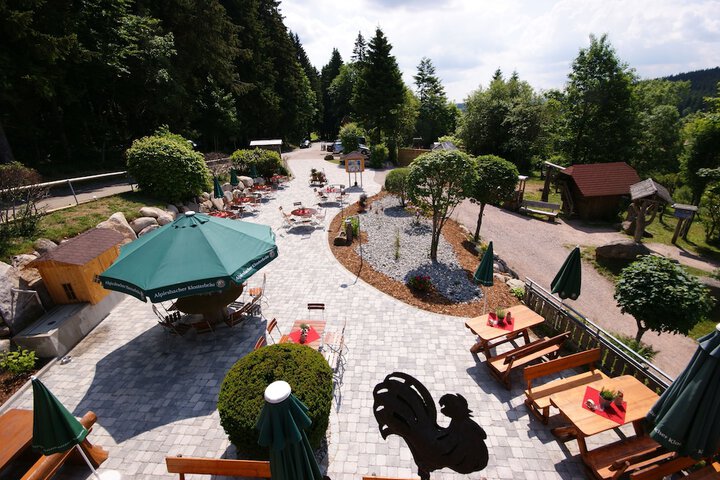 Sundeck 71 of 76