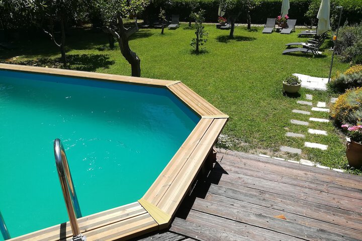 Pool 23 of 34