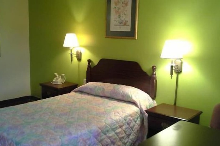 Standard | King Bed (13 of 13)