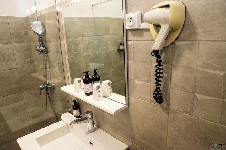 Clean Restrooms