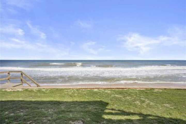 Beach 11 of 47