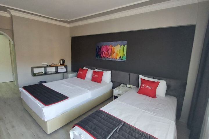 Room 19 of 53