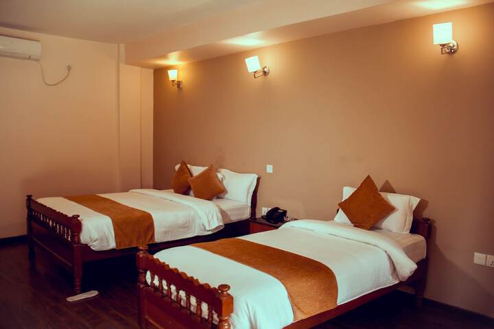 Room 7 of 112