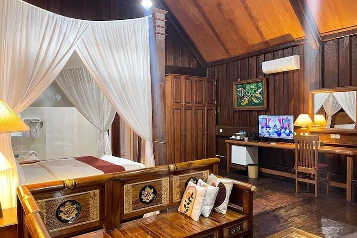 Room 2 of 39