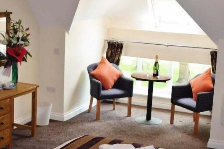 Room 8 of 23