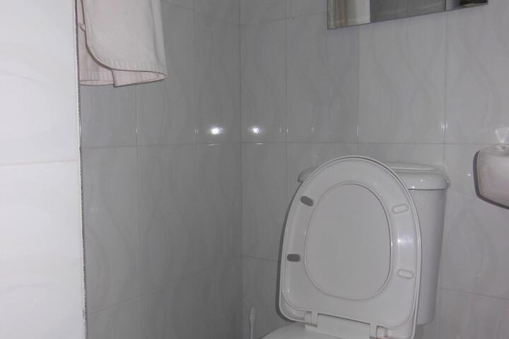 Room 8 of 20