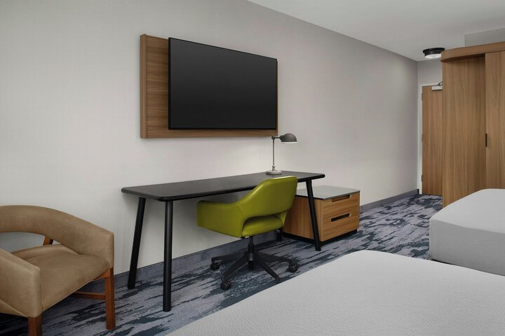 Room 12 of 42