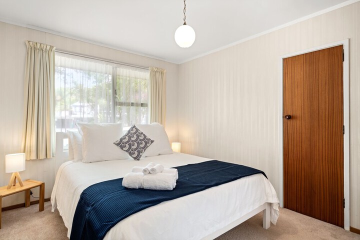 Room 3 of 20