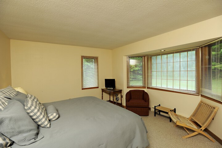 Room 10 of 55