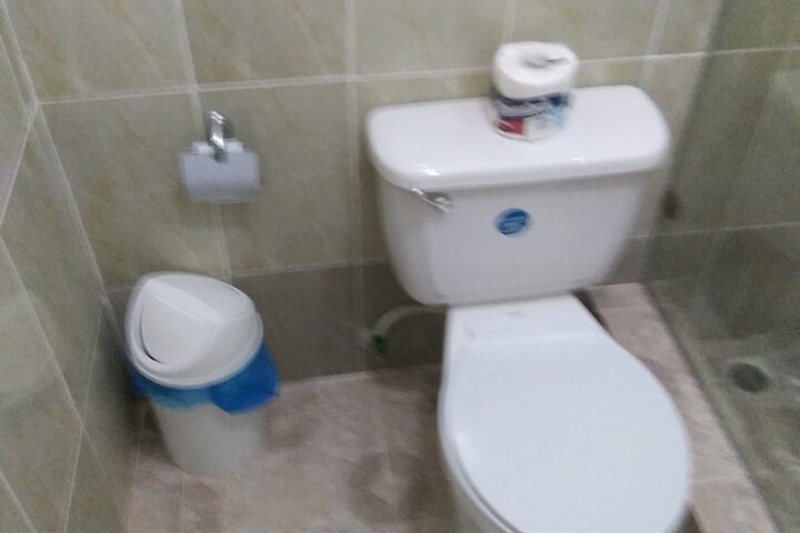 Room 5 of 7