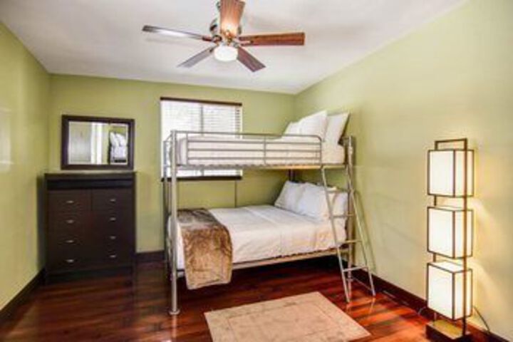 Room 9 of 41
