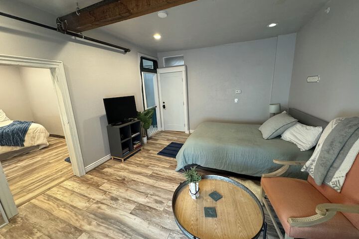 Room 21 of 53