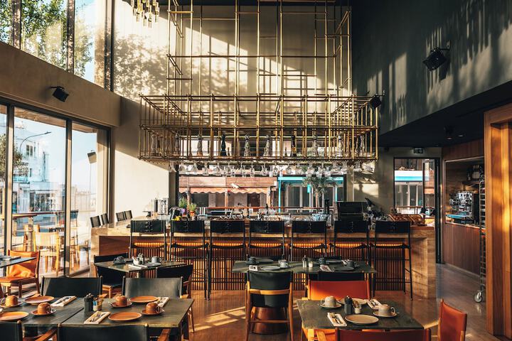 Dining 104 of 144