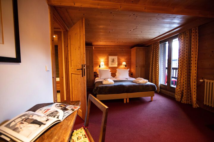 Room 16 of 64