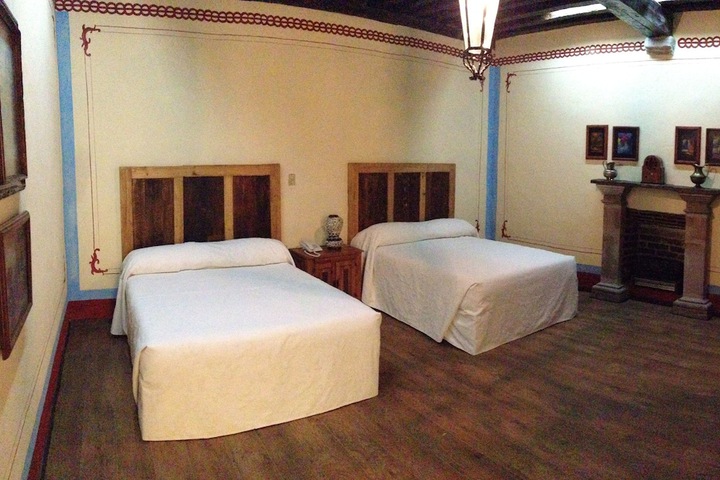 Room 12 of 50