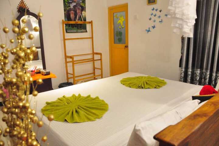 Room 4 of 41