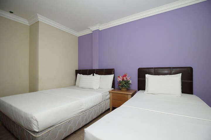 Room 9 of 15