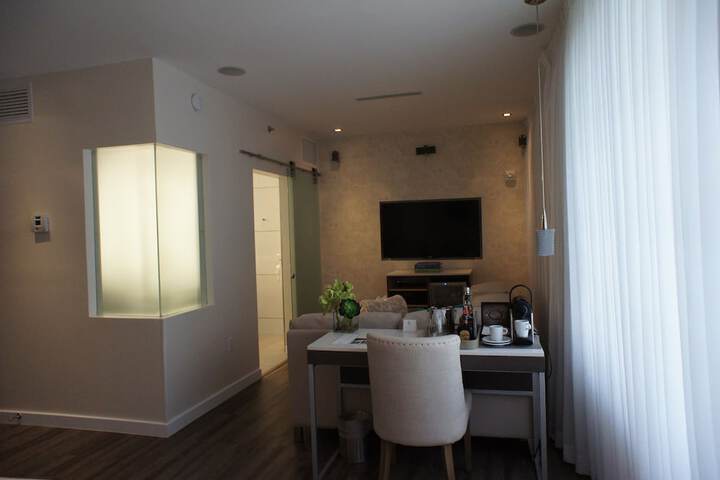 Room amenity