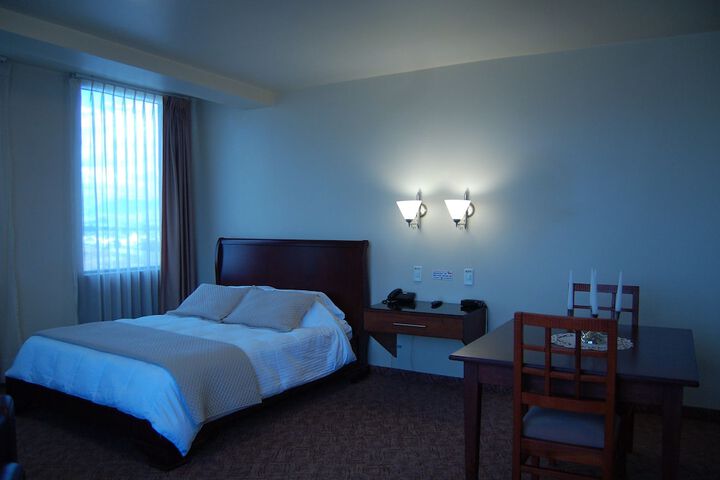 Room 19 of 39