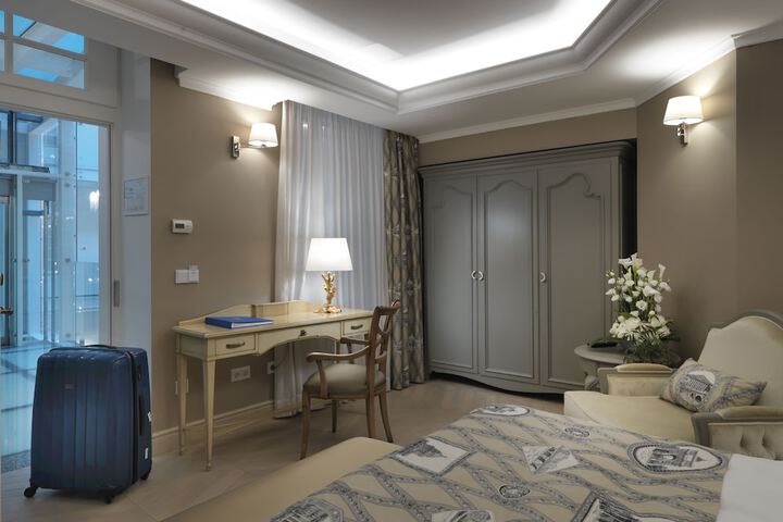 Room 31 of 62