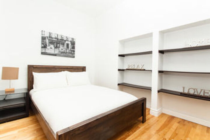 Room 10 of 31