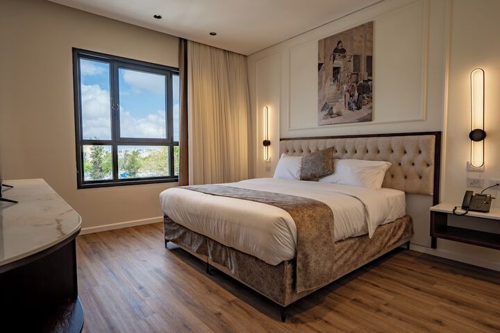 Room 10 of 52