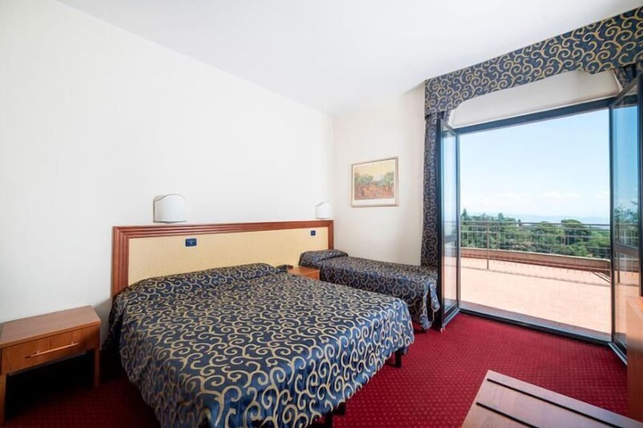 Room 7 of 36