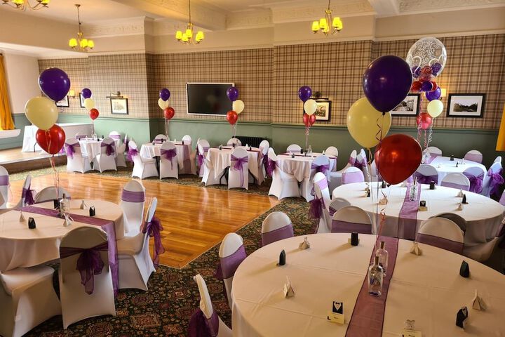 Ballroom/Hall 24 of 28