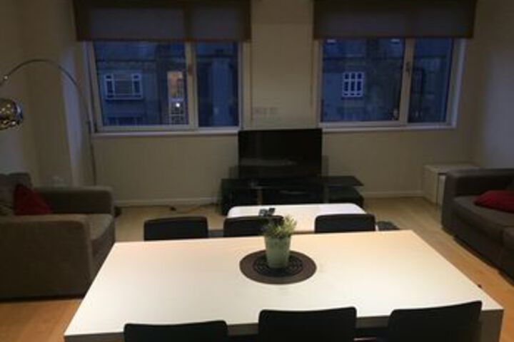 Room 8 of 8