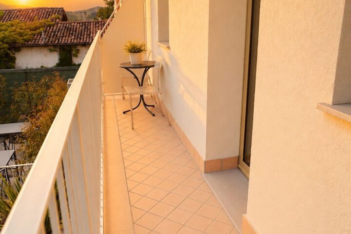 Terrace/Patio 9 of 23