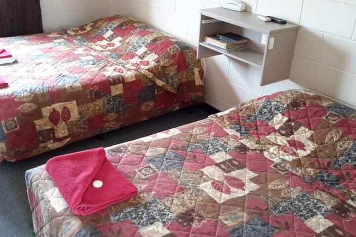 Room 8 of 38