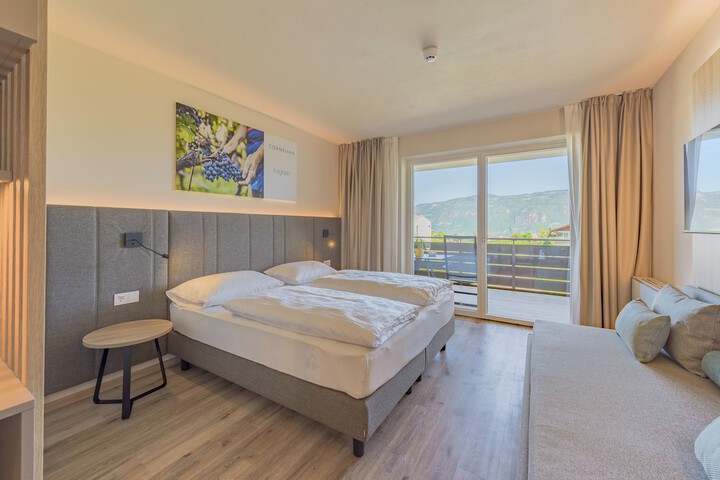 Room 22 of 208