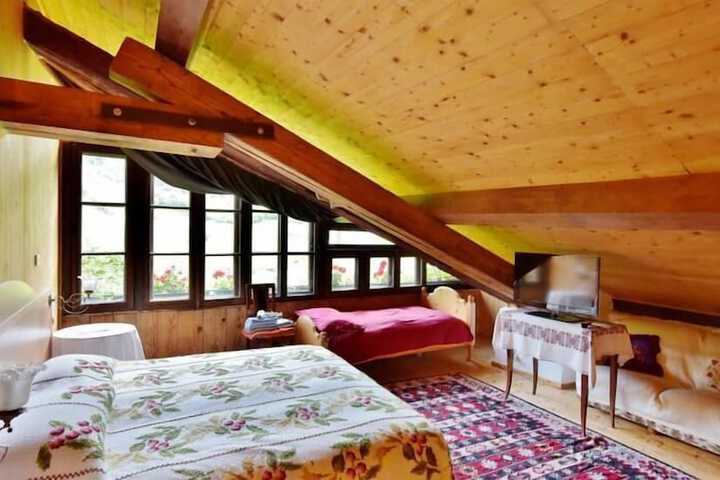 Room 7 of 55