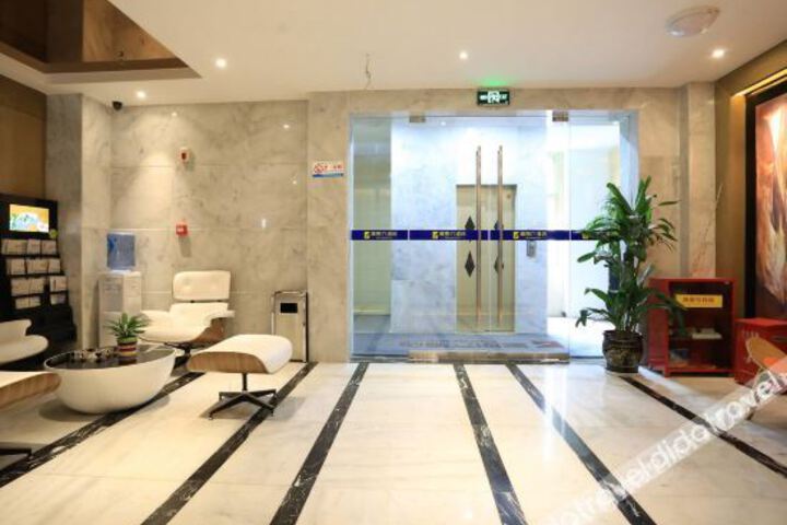 Hotel Interior 7 of 17