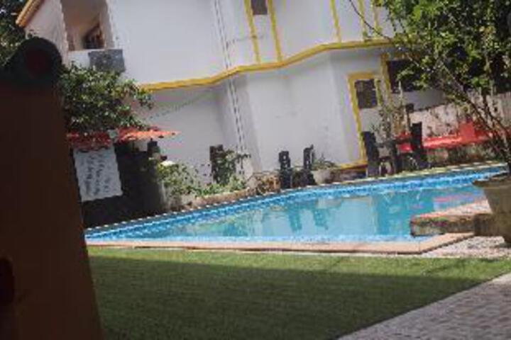 Pool 11 of 11