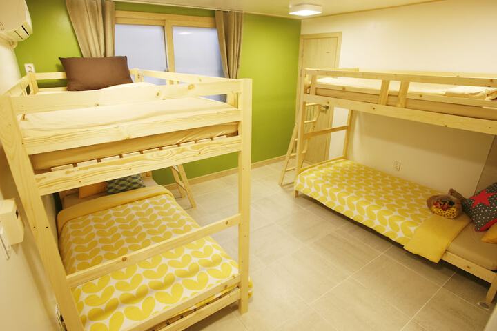 Room 20 of 122