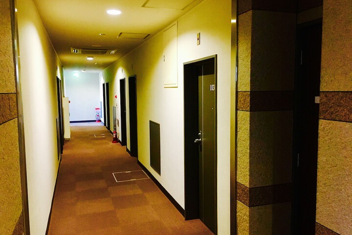 Ballroom/Hall 30 of 33
