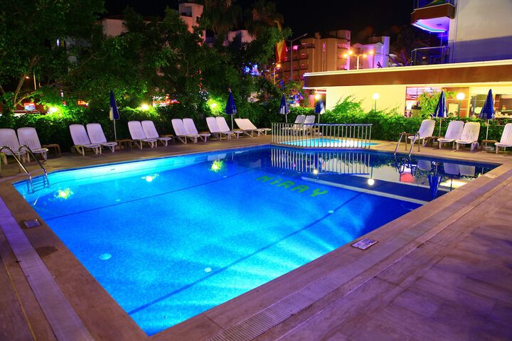 Pools & Facilities