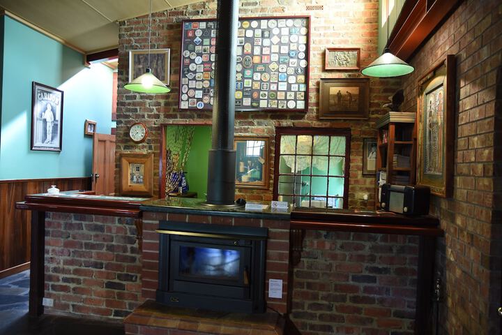 Room 2 of 41