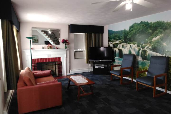 Room 18 of 42