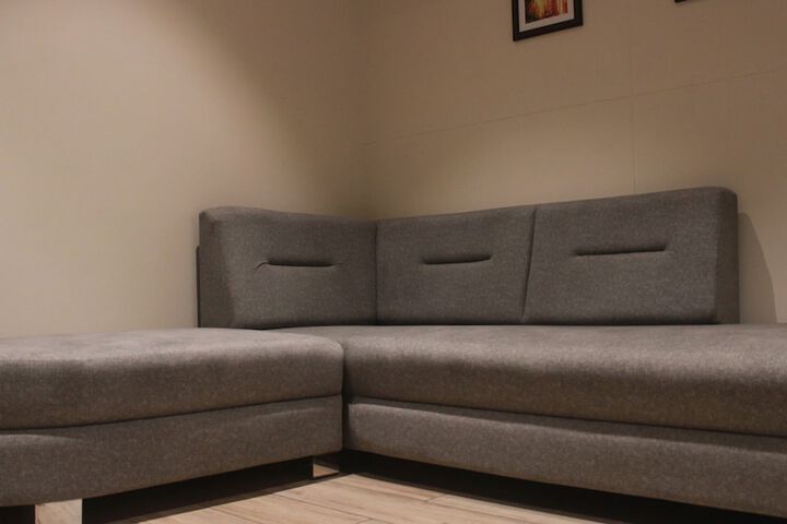 Room 5 of 33