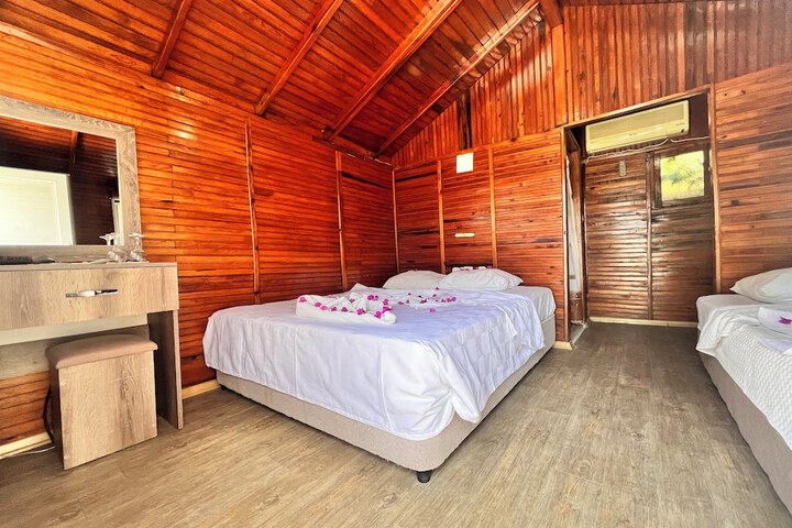 Room 3 of 23