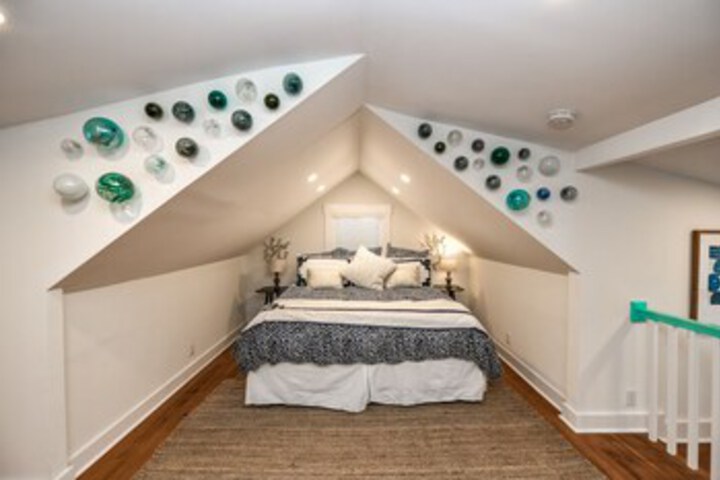 Room 22 of 25