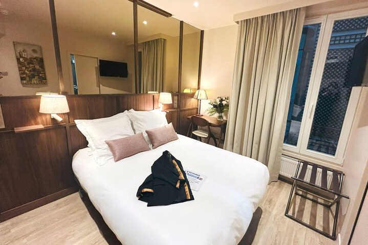 Room 10 of 23