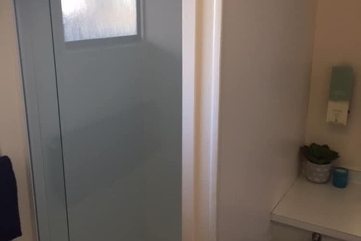 Room 27 of 37