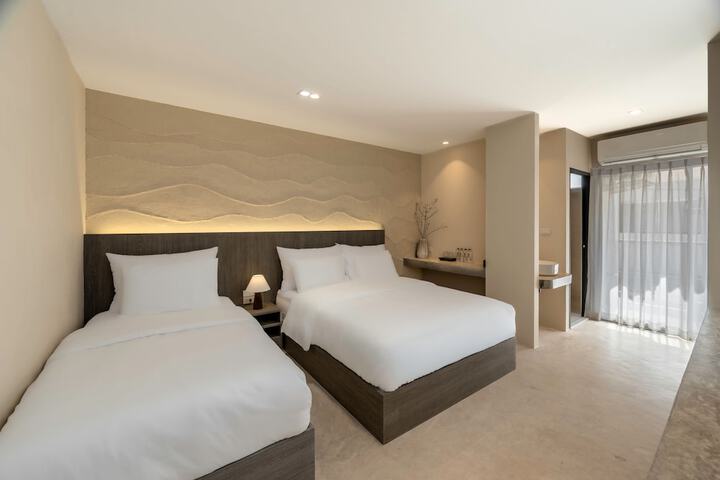 Room 7 of 41