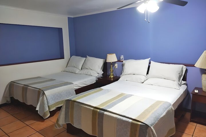 Room 8 of 36
