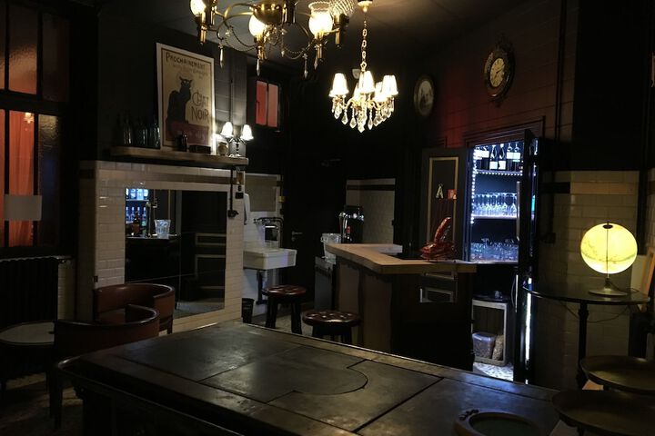 Lounge 50 of 61