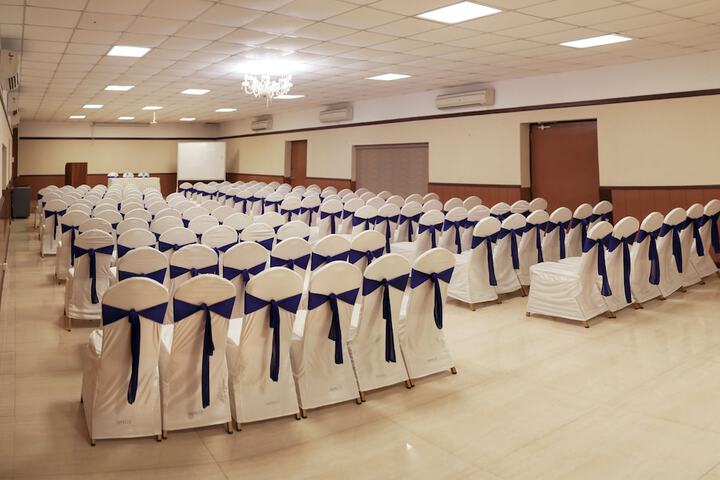 Ballroom/Hall 14 of 47